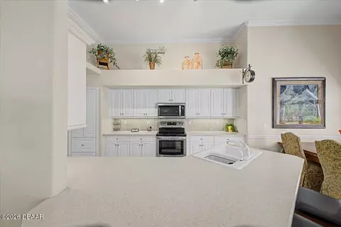 Kitchen - 11 Crescent Lake Way, Ormond Beach, FL 32174 photo 2 of 5