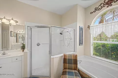 Bath - 11 Crescent Lake Way, Ormond Beach, FL 32174 photo 2 of 4