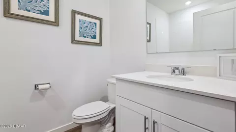 Bath - 2771 Kinsale Ln, Ormond Beach, FL 32174 photo 2 of 2