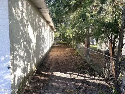 Exterior - 250 Willow Pl, Ormond Beach, FL 32174 photo 1 of 1