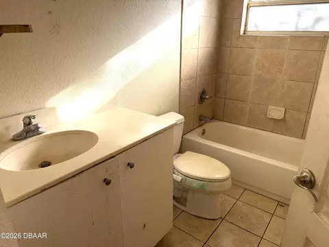 Bath - 250 Willow Pl, Ormond Beach, FL 32174 photo 2 of 2