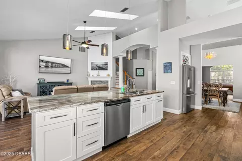 Kitchen - 1 Sand Point Cir, Ormond Beach, FL 32174 photo 4 of 4