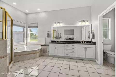 Bath - 1 Sand Point Cir, Ormond Beach, FL 32174 photo 1 of 4