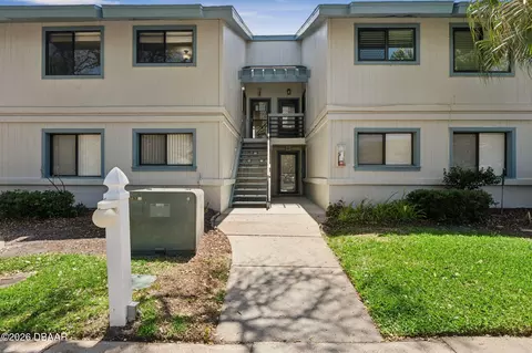 4405 Sea Mist Dr, New Smyrna Beach, FL 32169