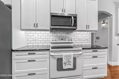 Kitchen - 110 Lakebluff Dr, Ormond Beach, FL 32174 photo 3 of 5