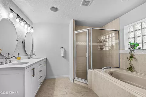 Bath - 110 Lakebluff Dr, Ormond Beach, FL 32174 photo 2 of 4