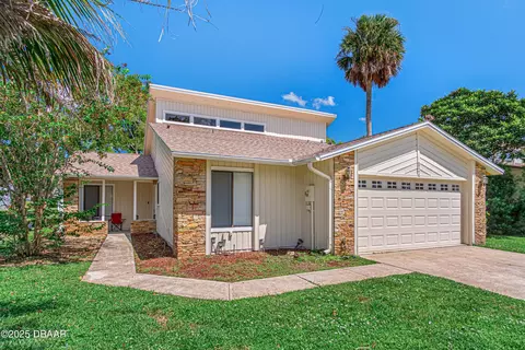 124 Loon Ct, Daytona Beach, FL 32119