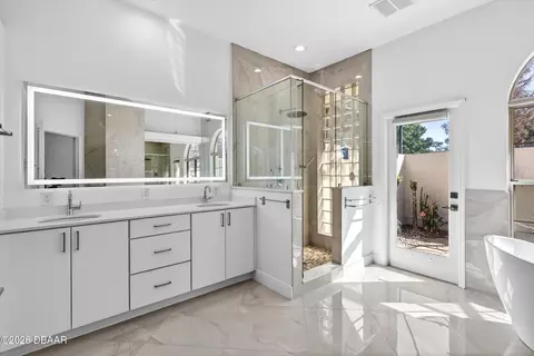 Bath - 21 Forest View Way, Ormond Beach, FL 32174 photo 1 of 11