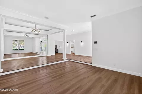 Living - 21 Forest View Way, Ormond Beach, FL 32174 photo 4 of 7