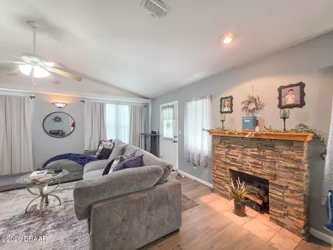 Living - 121 E Palm Way, Edgewater, FL 32132 photo 2 of 6