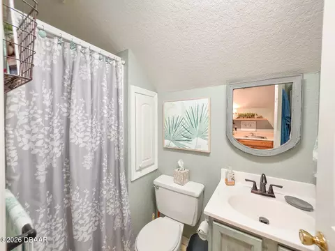 Bath - 121 E Palm Way, Edgewater, FL 32132 photo 10 of 12