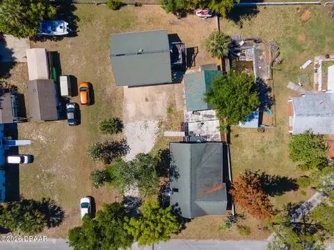 View/Area - 121 E Palm Way, Edgewater, FL 32132 photo 3 of 10