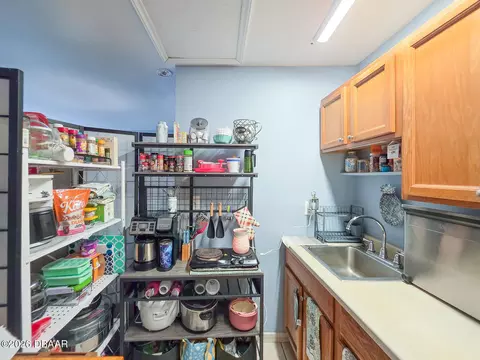 Kitchen - 121 E Palm Way, Edgewater, FL 32132 photo 5 of 7