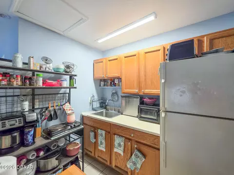 Kitchen - 121 E Palm Way, Edgewater, FL 32132 photo 4 of 7