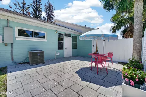 Exterior - 215 Ocean Ter, Ormond Beach, FL 32176 photo 3 of 9