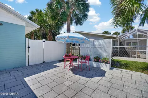 Exterior - 215 Ocean Ter, Ormond Beach, FL 32176 photo 2 of 9