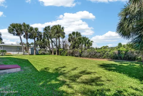Exterior - 215 Ocean Ter, Ormond Beach, FL 32176 photo 7 of 9