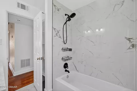 Bath - 215 Ocean Ter, Ormond Beach, FL 32176 photo 3 of 3