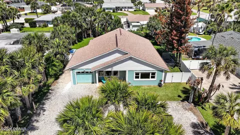 View/Area - 215 Ocean Ter, Ormond Beach, FL 32176 photo 2 of 3