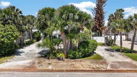 Exterior - 215 Ocean Ter, Ormond Beach, FL 32176 photo 9 of 9