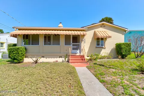25 Goodall Ave, Daytona Beach, FL 32118