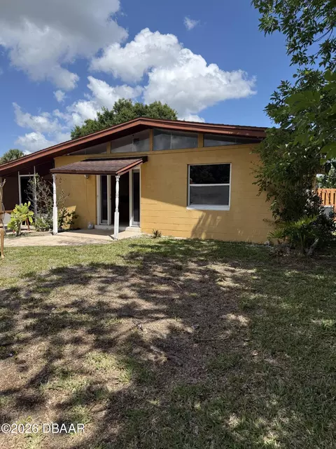 2252 Laden Rd, Melbourne, FL 32935