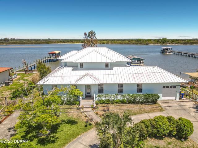 1205 S Riverside Dr, Edgewater, FL 32132