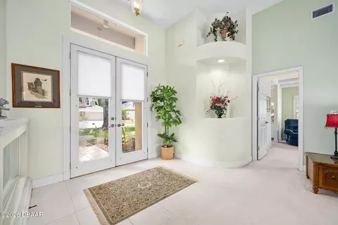 Entry Way - 8 Gale Ln, Ormond Beach, FL 32174 photo 3 of 3