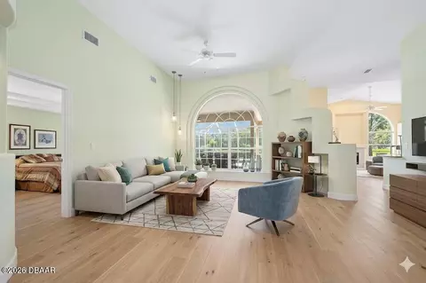 Living - 8 Gale Ln, Ormond Beach, FL 32174 photo 2 of 6