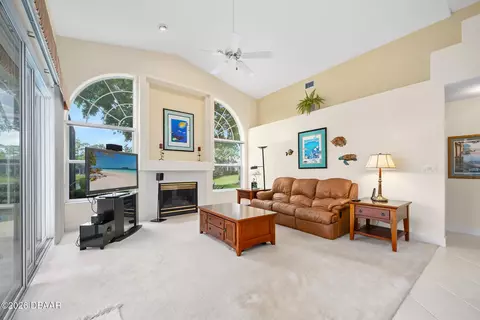 Living - 8 Gale Ln, Ormond Beach, FL 32174 photo 4 of 6