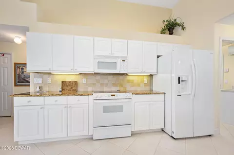 Kitchen - 8 Gale Ln, Ormond Beach, FL 32174 photo 2 of 4