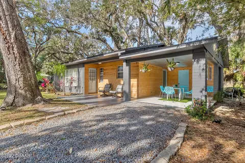 67 Cedar St, Port Orange, FL 32127