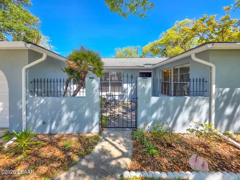 5 Emerald Cir, Ormond Beach, FL 32174 photo 3
