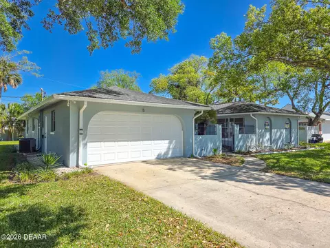 5 Emerald Cir, Ormond Beach, FL 32174 photo 2