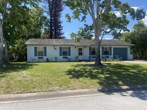 67 Broadmoor Cir, Ormond Beach, FL 32174