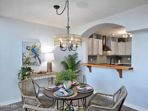 Dining - 5 Sunny Beach Dr, Ormond Beach, FL 32176 photo 2 of 3