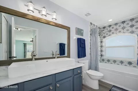 Bath - 5 Sunny Beach Dr, Ormond Beach, FL 32176 photo 3 of 4