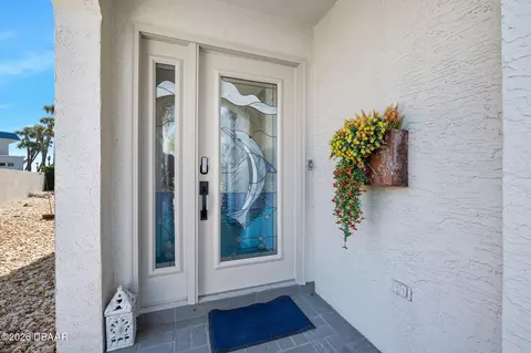 Entry Way - 5 Sunny Beach Dr, Ormond Beach, FL 32176 photo 3 of 3