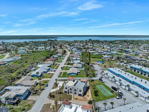 View/Area - 5 Sunny Beach Dr, Ormond Beach, FL 32176 photo 12 of 14