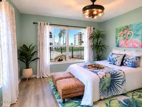 Bedroom - 5 Sunny Beach Dr, Ormond Beach, FL 32176 photo 1 of 6