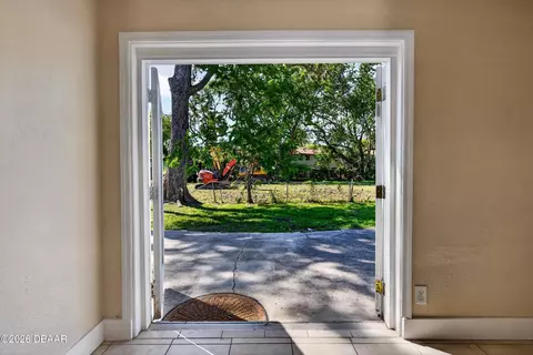 Entry Way - 128 Oakridge Ave, Edgewater, FL 32132 photo 4 of 4