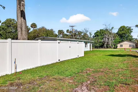 Exterior - 128 Oakridge Ave, Edgewater, FL 32132 photo 7 of 12