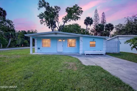 128 Oakridge Ave, Edgewater, FL 32132