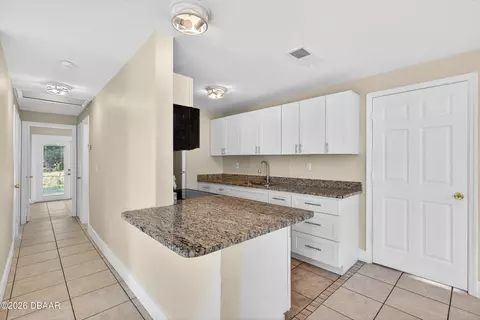 Entry Way - 128 Oakridge Ave, Edgewater, FL 32132 photo 2 of 4