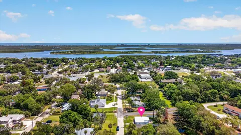 View/Area - 128 Oakridge Ave, Edgewater, FL 32132 photo 4 of 6