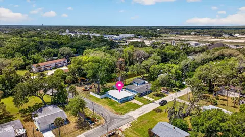 View/Area - 128 Oakridge Ave, Edgewater, FL 32132 photo 3 of 6