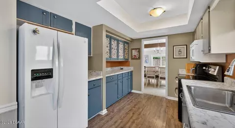 Kitchen - 304 Gatewood Ct, Ormond Beach, FL 32174 photo 2 of 4