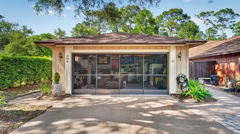 Exterior - 304 Gatewood Ct, Ormond Beach, FL 32174 photo 3 of 17