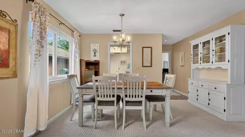Dining - 304 Gatewood Ct, Ormond Beach, FL 32174 photo 2 of 4