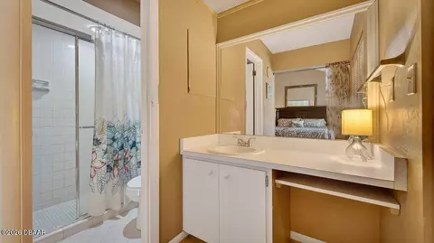 Bath - 304 Gatewood Ct, Ormond Beach, FL 32174 photo 1 of 2